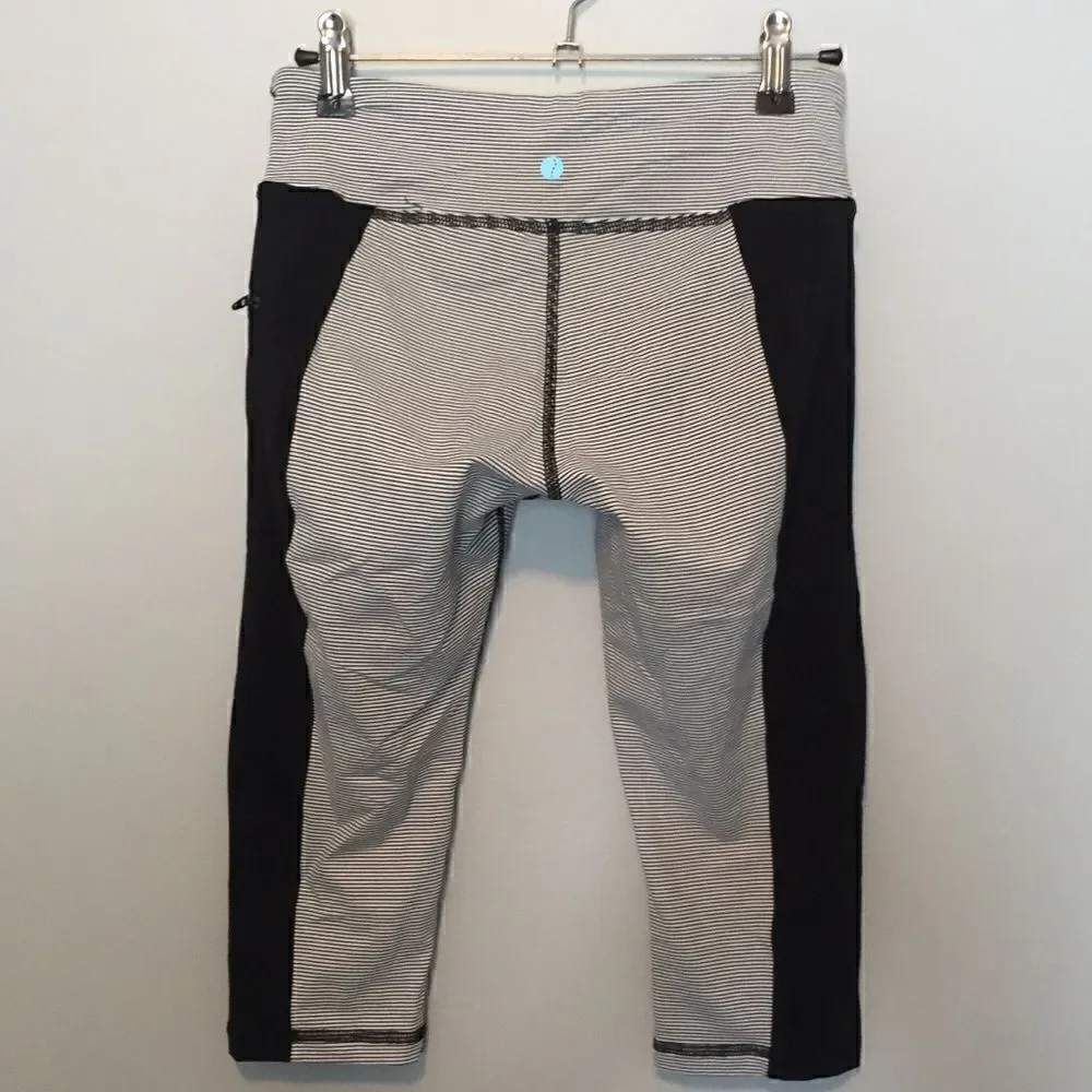 Caelum workout capris.
